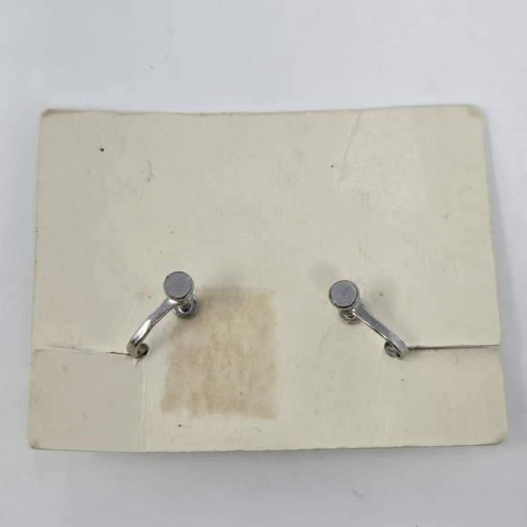 VINTAGE CORO SET OF 4 CLIP ON SCREW BACK EARRINGS PURPLE SILVER WOMEN JEWELRY - Picture 3 of 14